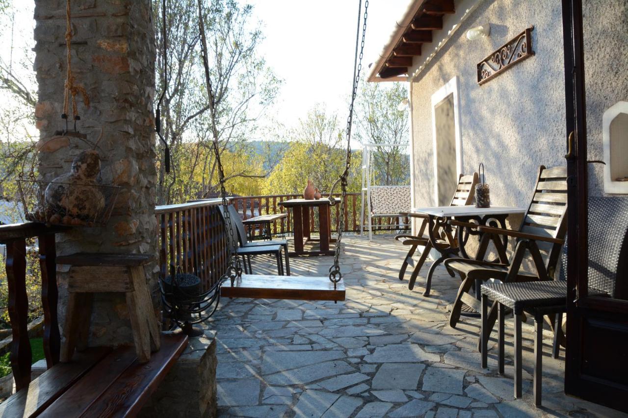 Giorgos' & Noula's In Village- Near Delphi Шале Desfina